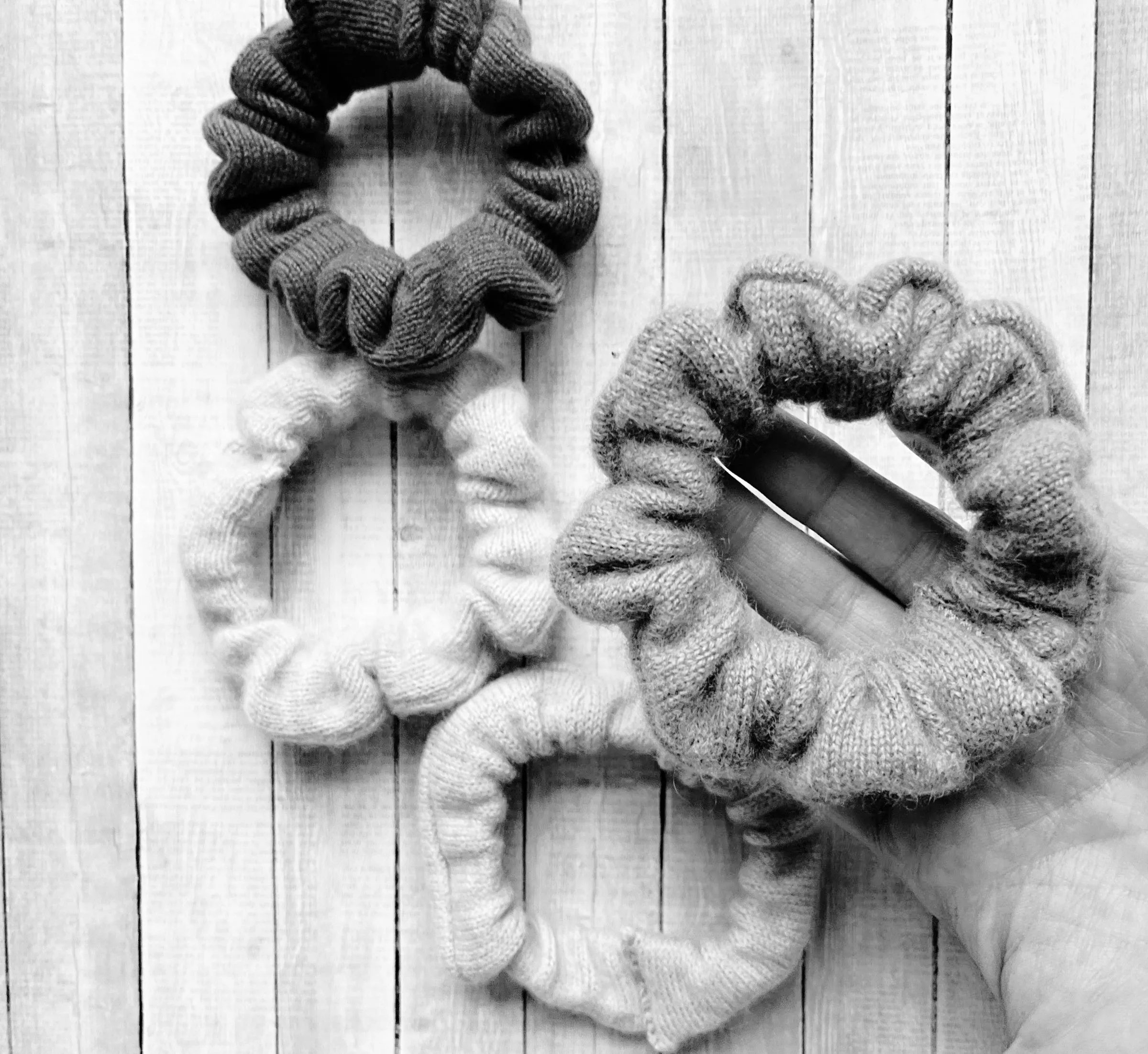 100% Cashmere scrunchies | Set of 3 | Ready-To-Ship