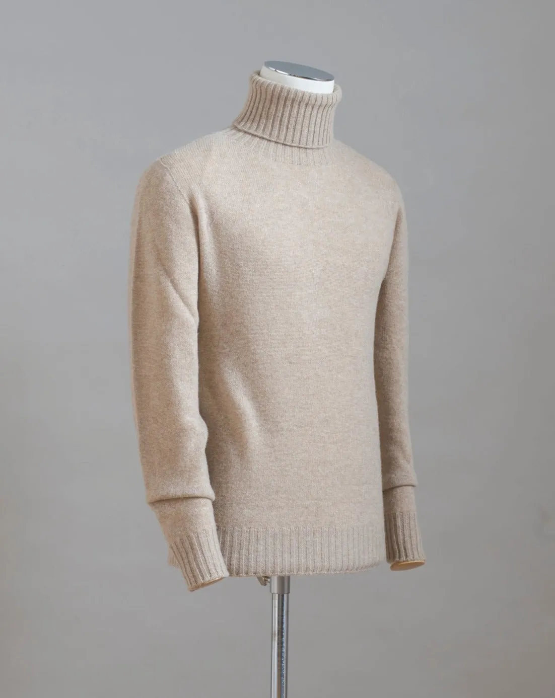 Altea Wool & Cashmere Roll Neck Knit / Beige