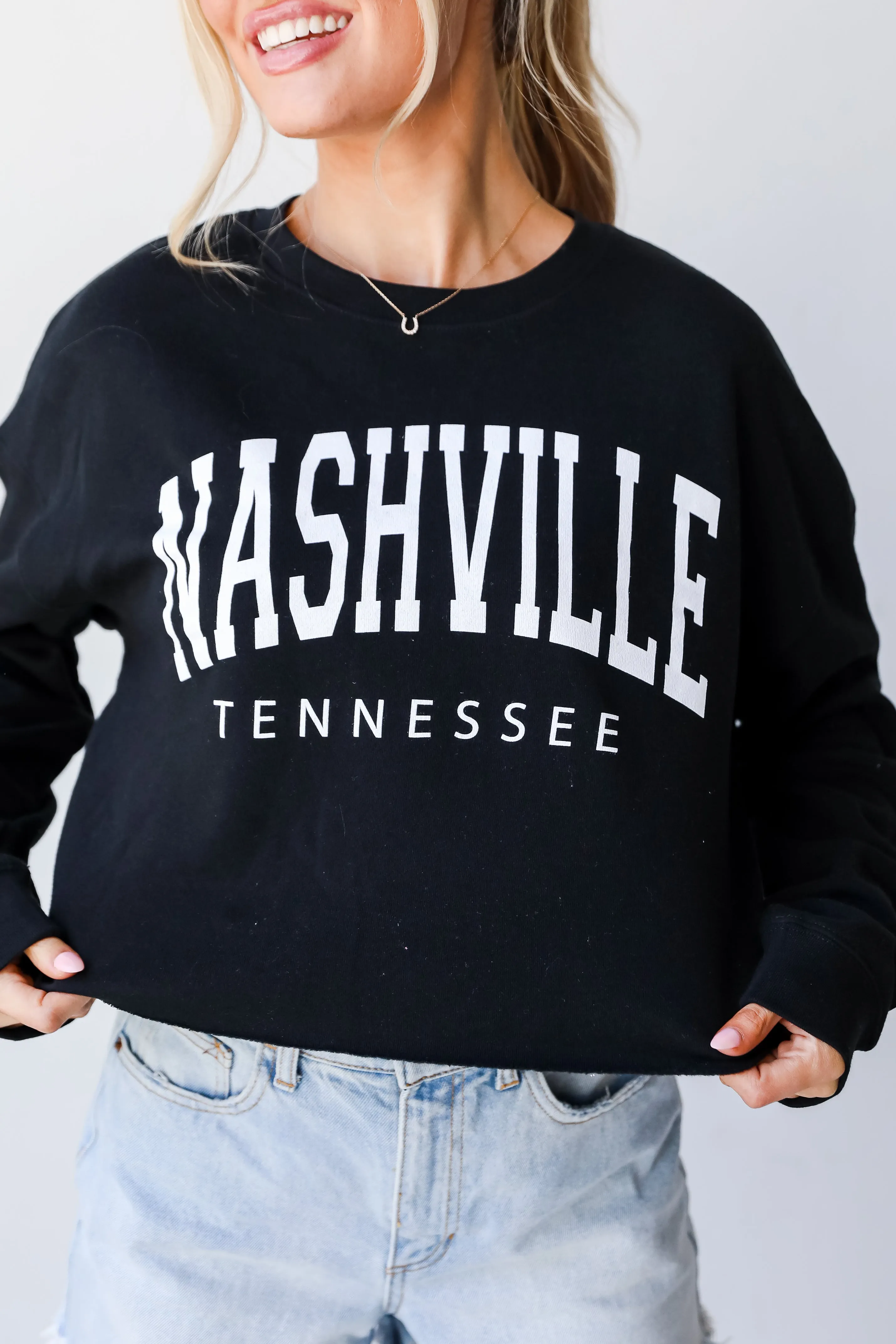 Black Nashville Tennessee Cropped Sweatshirt