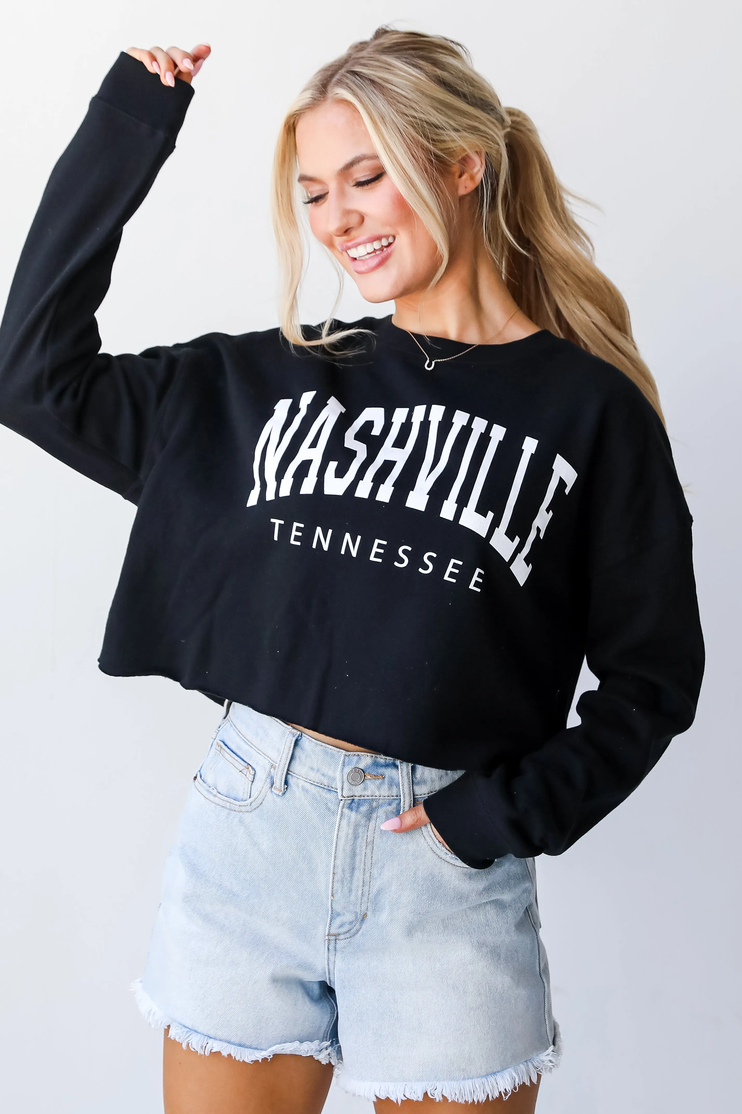 Black Nashville Tennessee Cropped Sweatshirt