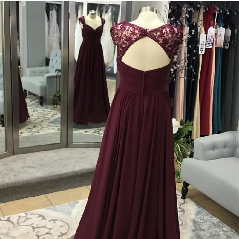 Elegant Long Chiffon Backless Bridesmaid Dresses Lace Cap Sleeves