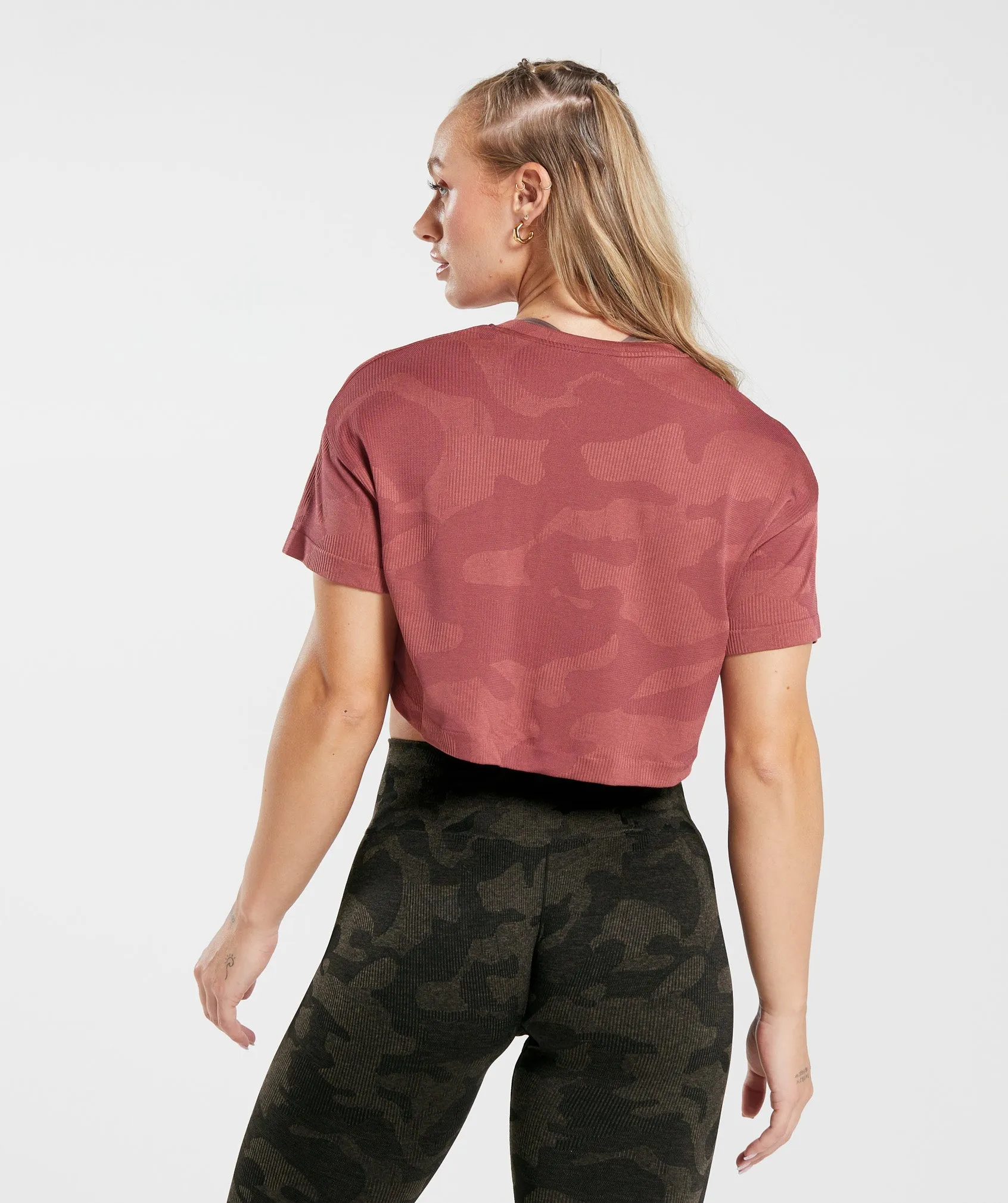 Gymshark Adapt Camo Seamless Ribbed Crop Top - Soft Berry/Sunbaked Pink