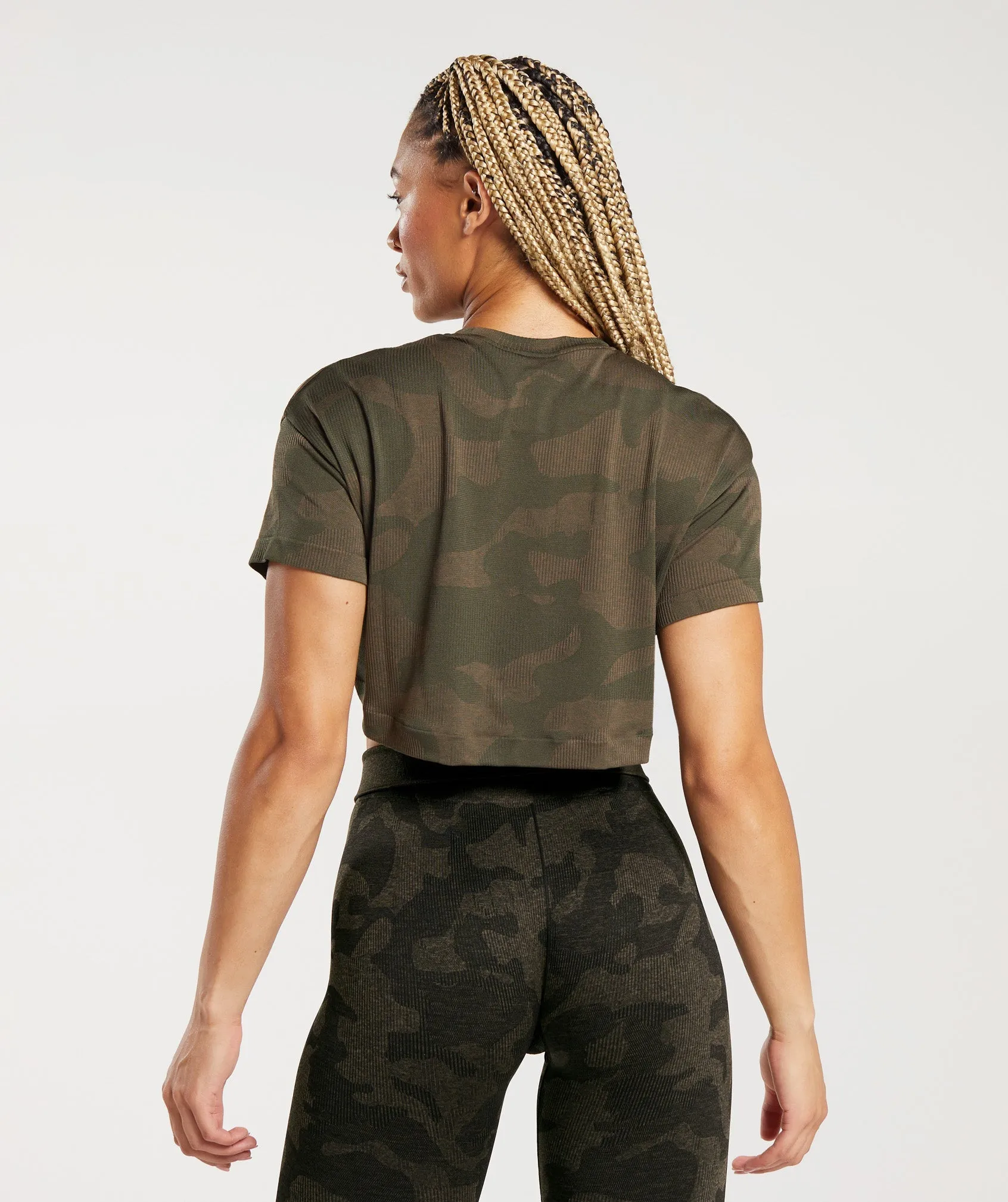 Gymshark Winter Olive/Soul Brown Camo Seamless Ribbed Crop Top - Ideal for Fitness & Sportswear